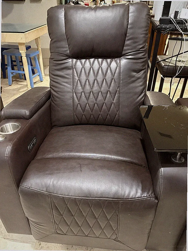 recliners with cup holders