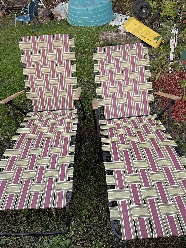 Vintage 2 Folding Chaise Lounge Webbed Black Frame Metal Wood Armrest Lawn Chair
